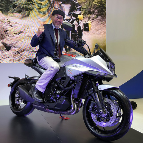 復活の新型『カタナ』に早速またがってみた！来春以降の国内投入に期待ふくらむ…インターモト2018 画像