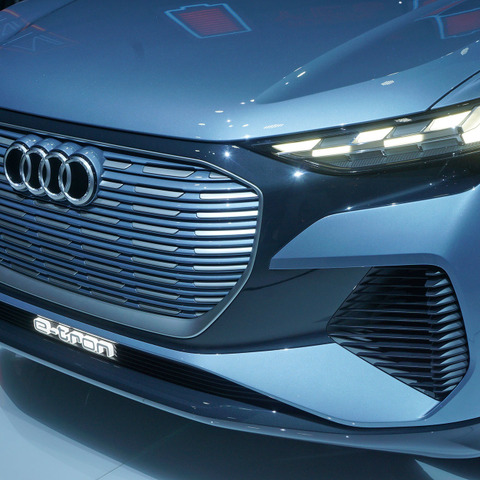 アウディのEV「e-tron」のグリルはなぜグレーになったのか？【千葉匠の独断デザイン】 画像