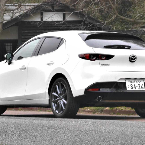 【マツダ3 新型試乗】「15Sツーリング」は隠れた名車だった…中村孝仁 画像