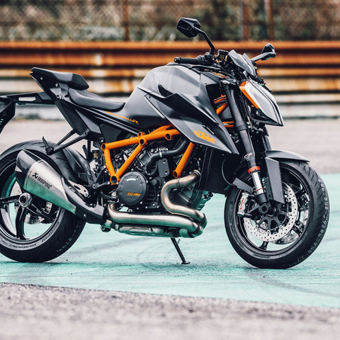 【KTM 1290スーパーデュークR 海外試乗】完璧に調教された従順なビースト…伊丹孝裕 画像