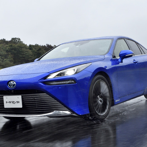 【トヨタ MIRAI 新型試乗】水素を燃料とする以外は別物だ…九島辰也 画像