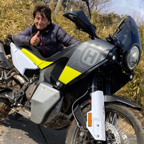 【ハスクバーナ ノーデン901 試乗】このデカさ、このオシャレさでオフロード…丸山浩 画像