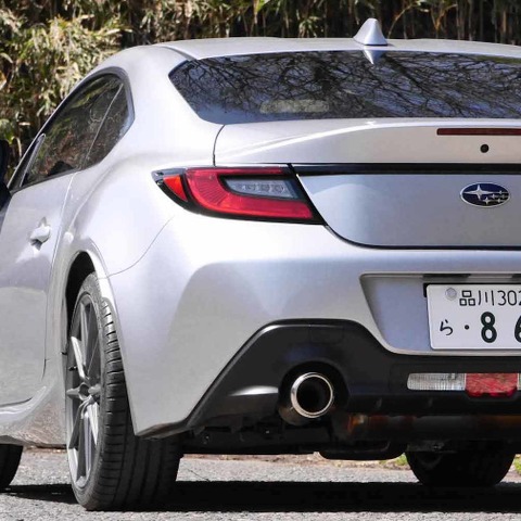 【スバル BRZ 新型試乗】子供がいる家庭でもスポーツカーを諦めなくていい…中村孝仁 画像