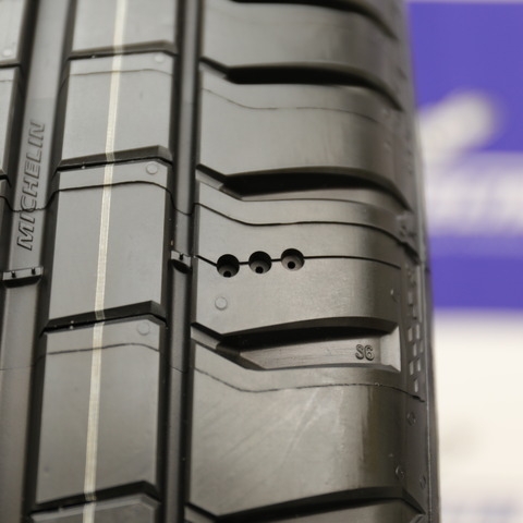 【ミシュラン パイロットスポーツ5】タイヤのデザイナーに聞いた「使い切るためのデザイン」ヒントはWRCにあった 画像