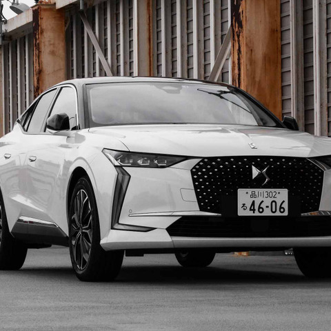 【DS 4 新型試乗】イタフラ系のクルマを誰もが選べるようになった…中村孝仁 画像