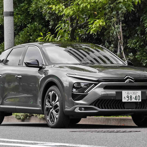 【シトロエン C5 X 新型試乗】無類の快適さと、それを実現するための犠牲…中村孝仁 画像
