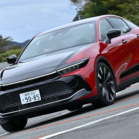 【トヨタ クラウン RS 新型試乗】その走りだけは“守旧派”も認めざるをえない…中村孝仁 画像
