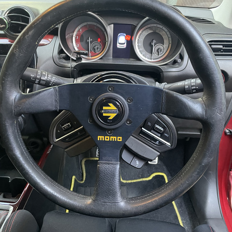 ステアリング交換が再びできる時代に！ 周辺パーツの登場でスイッチも移設可能～カスタムHOW TO～ 画像