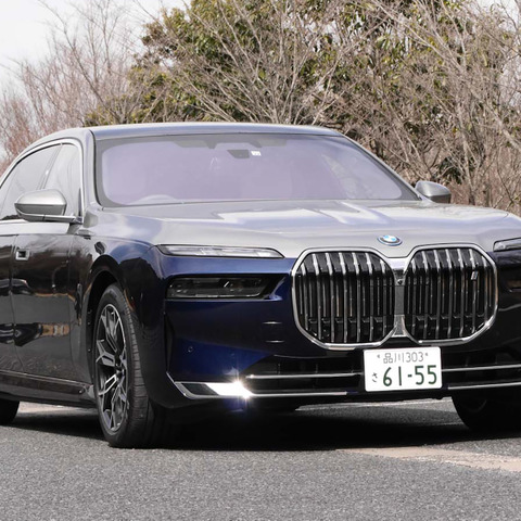 【BMW i7 新型試乗】やり過ぎ感はあれど、まさに「オール電化カー」だ…中村孝仁 画像