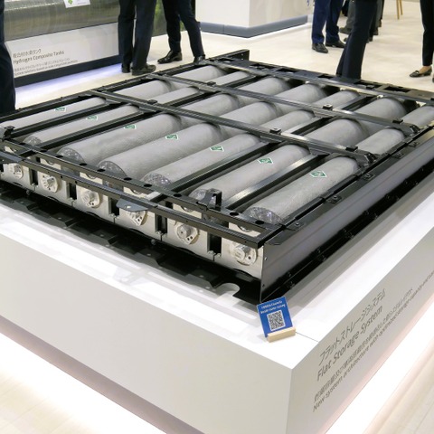 BEV車台に搭載可能なフォルビアの水素ストレージシステム …FC EXPO 2023 画像