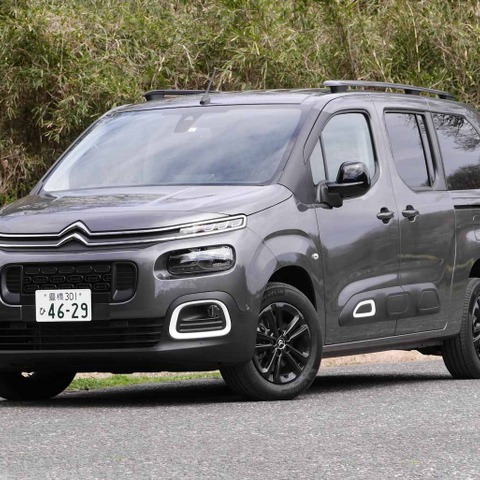 【シトロエン ベルランゴ ロング 新型試乗】大は小を兼ねる？ 3列か2列か、悩ましい選択だ…中村孝仁 画像