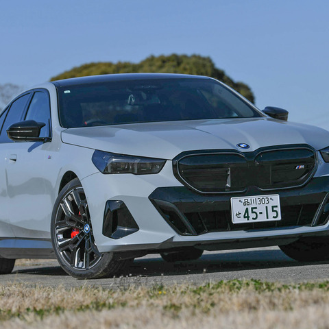 【BMW i5 M60 新型試乗】途方もないパフォーマンスに思わず「ロケットか！」…中村孝仁 画像