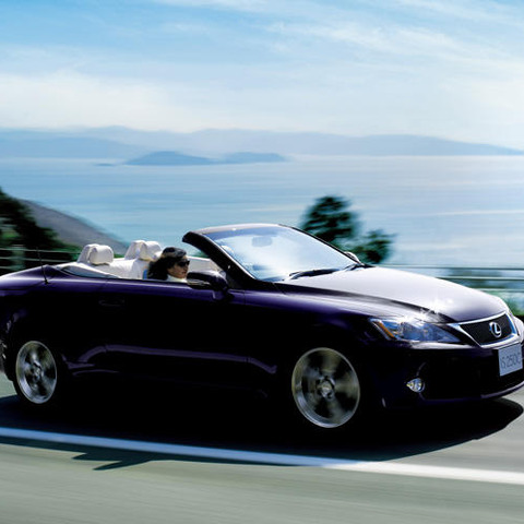 【レクサス IS250C 試乗】日焼け上等…岩貞るみこ 画像