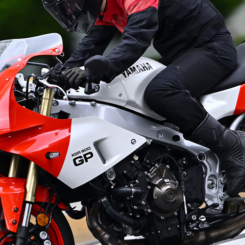 【ヤマハ XSR900GP 試乗】スルーしてしまった“あの頃”を取り戻せる…伊丹孝裕 画像