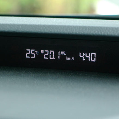 【スバル レガシィ 新型発表】燃費20.1km/リットルを記録 画像