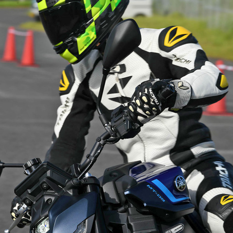 バイク歴30年の筆者も負けを認めた!? ノンクラのMT「Y-AMT」はヤマハが辿り着いた「攻める走りへの裏ワザ」だった 画像