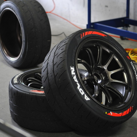 「これは安い！」コスパ重視！ サーキットも街乗りも楽しめるスポーツタイヤ～カスタムHOW TO～ 画像