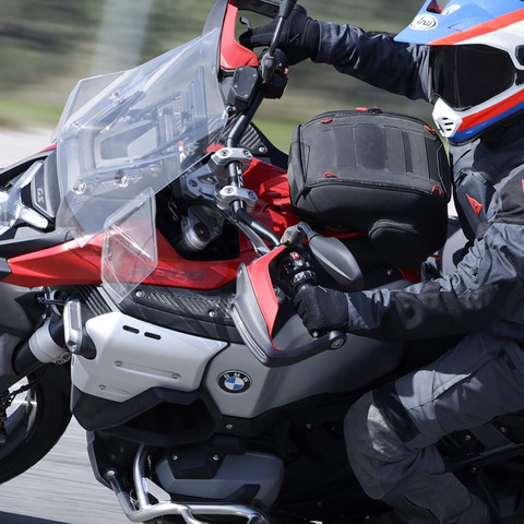 【BMW R1300GSアドベンチャー 試乗】「ASA」でエンストの不安から解放！その完成度に大きく驚かされた…鈴木大五郎 画像