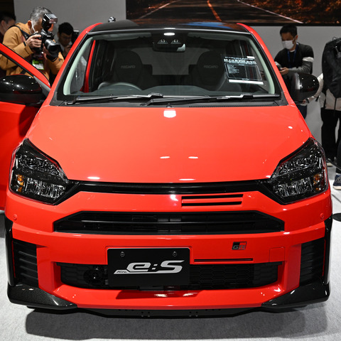 『ミライースGR SPORT』市販化はアンケート結果次第!? ダイハツ開発者が語る…東京オートサロン2025 画像