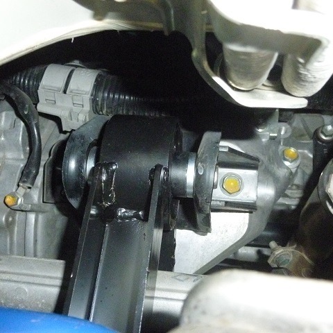 走行5万km超えたら要注意！ マウント交換で“別のクルマ”になる理由～カスタムHOW TO～ 画像