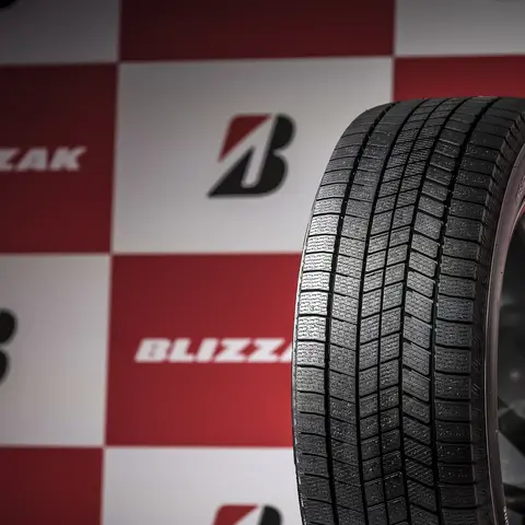 ブリヂストン「BLIZZAK WZ-1」 新時代到来！ ENLITEN技術で実現した最強の氷上性能 画像