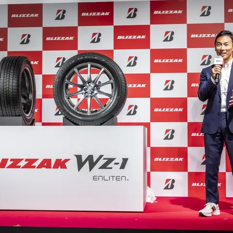 佐藤琢磨が絶賛！ 新型ブリザックWZ-1の雪道・ドライ・ウエットのハイパフォーマンス 画像