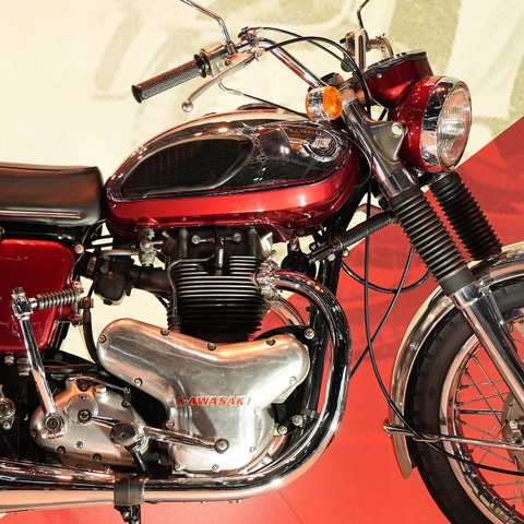 「Wが無ければZもニンジャも生まれなかった」カワサキ社長が60年前の「ダブワン」を前にファン感涙のメッセージ…ジャパンモビリティショー2025 画像