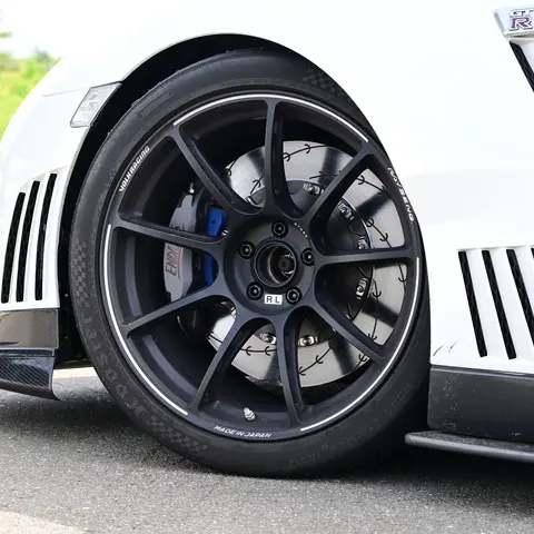 【1ピース vs 2ピースホイール】構造の違いとメリット・デメリットを徹底解説～カスタムHOW TO～ 画像