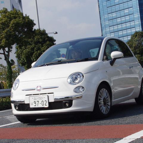 【フィアット 500ツインエア 試乗】2気筒エンジンの実力と小さな犠牲 画像