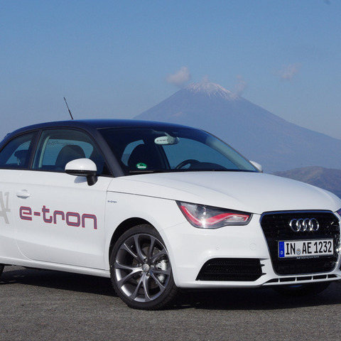 【東京モーターショー11】「A1 e-tronはEV普及のためのアイデア提案」アウディ eモビリティ戦略担当者 画像