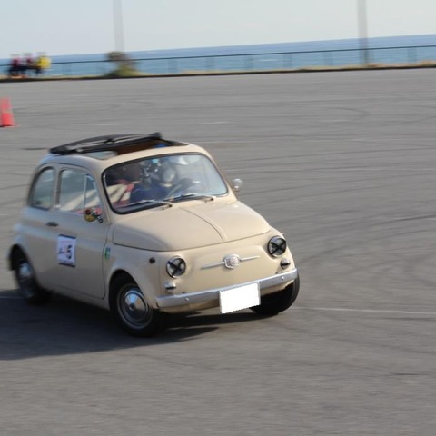 クラシックカーが真剣にジムカーナ大会…48thSHCCミーティング 画像