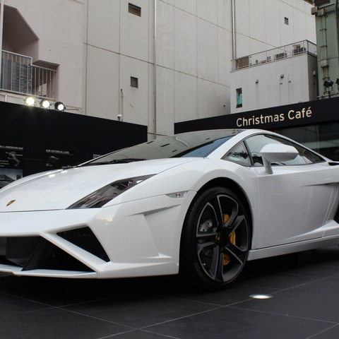 「オーナーもファンも気軽に来店してほしい」ランボルギーニクリスマスカフェ 画像