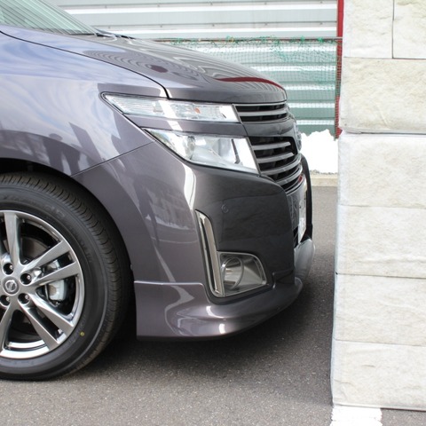 日産エルグランド、踏み間違い衝突防止アシストを搭載 画像