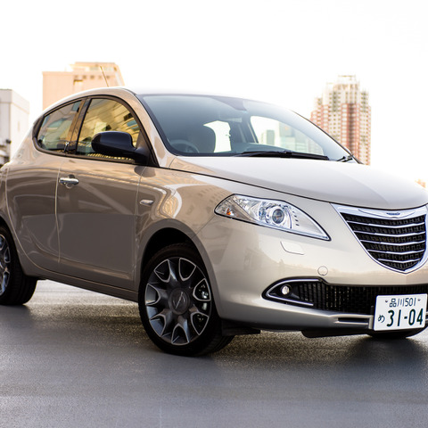 【クライスラー イプシロン 試乗】このクルマは人間性を成長させる？…岩貞るみこ 画像