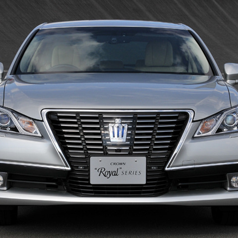 【新型 クラウン ハイブリッド 試乗】エコドライブでの実用燃費は21.5km/リットル 画像