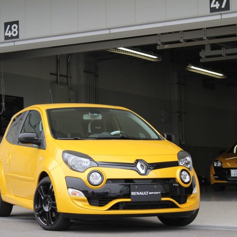 ルノートゥインゴRSの限定車、シャシーカップで30台導入 画像