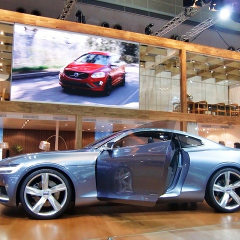 【東京モーターショー13】ボルボ・カー・ジャパン…次期型XC90にはコンセプトクーペのデザイン要素反映 画像