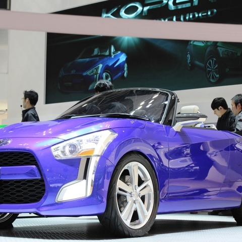 【東京モーターショー13】ダイハツコペン…Rmzはじっと眺めて造形を味わってほしい 画像