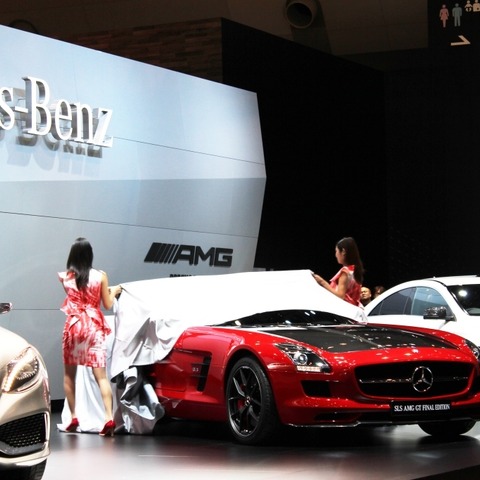 【東京モーターショー13】メルセデスベンツSLS AMG GT ファイナルエディション…お買い得な最終限定車 画像