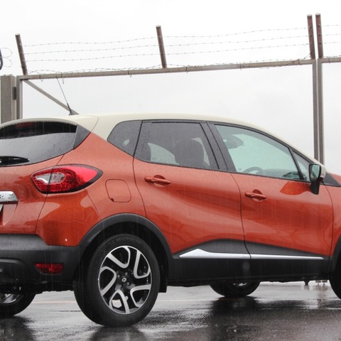 【ルノー キャプチャー 発表】どの角度から見ても格好良いクルマに…特徴は2トーンルーフ 画像