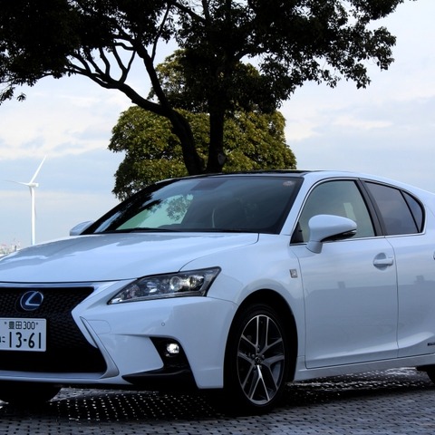 【レクサス CT200h 改良新型】スポーティさはそのまま、上質な走りを加味 画像