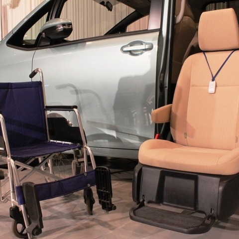 【トヨタ ノア＆ヴォクシー ウェルキャブ 発売】ユーザーの笑顔を見るために様々な工夫を 画像