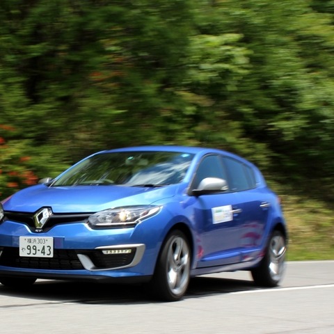 【ルノー メガーヌ 改良 新型】220馬力の「GT220」ハッチバックにも追加…317万9000円 画像