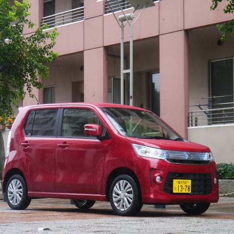 【スズキ ワゴンR スティングレー 試乗】軽初の駐車支援システムは必要か…中村孝仁 画像