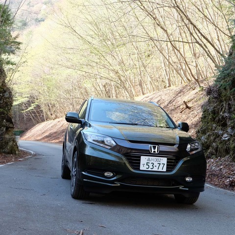 【ホンダ ヴェゼルハイブリッド 1700km 試乗後編】優位性を感じられる走りの素性と、一体感に欠ける乗り心地…井元康一郎 画像