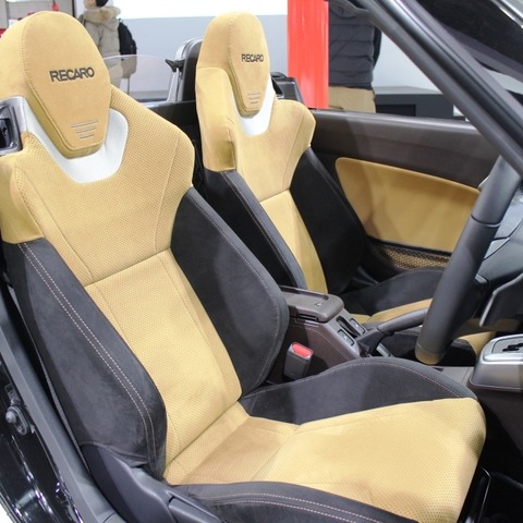 ダイハツ コペン ローブS…レカロにMOMOステ、こだわりまくった専用パーツ 画像