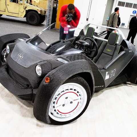【デトロイトモーターショー15】3Dプリンターカー・ストラティが自動車の世界を変える 画像