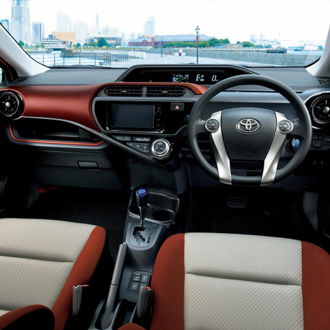 【トヨタ アクア 試乗】乗り心地が良くなったのに、なぜ売り文句にしないの？…岩貞るみこ 画像