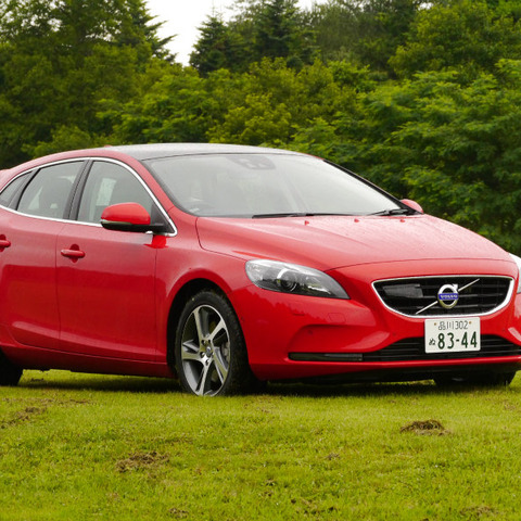 【ボルボ V40 ディーゼル 試乗】ハイブリッド＝省燃費という盲目的な概念は捨てた方が良い…中村孝仁 画像