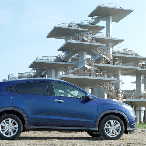 【ホンダ ヴェゼル 700km試乗】主役になりうるガソリン車、だが乗り心地は全力で改善を…井元康一郎 画像